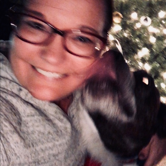 Meet your Posher, Catherine - Picture 1 of 1